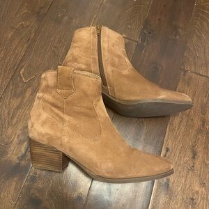 Seychelles Brown Suede Western Style Suede Ankle Booties